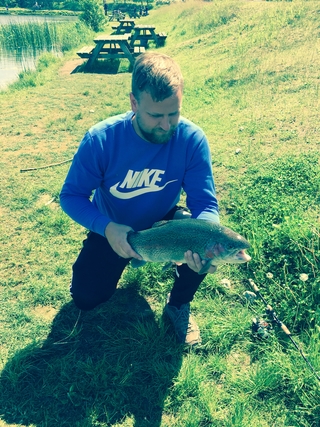 Vaivorykštinis upėtakis