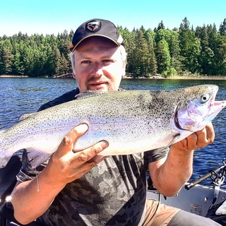 Vaivorykštinis upėtakis