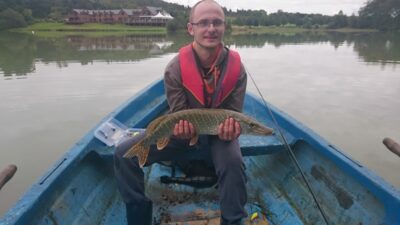 Lydeka, 2,5 kg — Loch of Aboyne