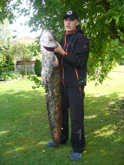 šamas, 19,2 kg
