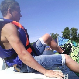 Žvejas(-ė) krizinis.26373